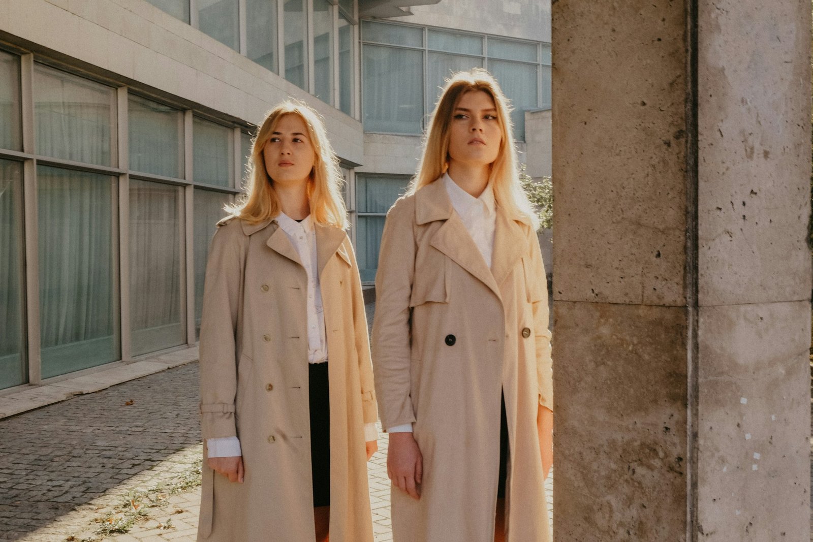 The Ultimate Guide to Transitional Outerwear: 2026’s “In-Between” Essentials for Men & Women